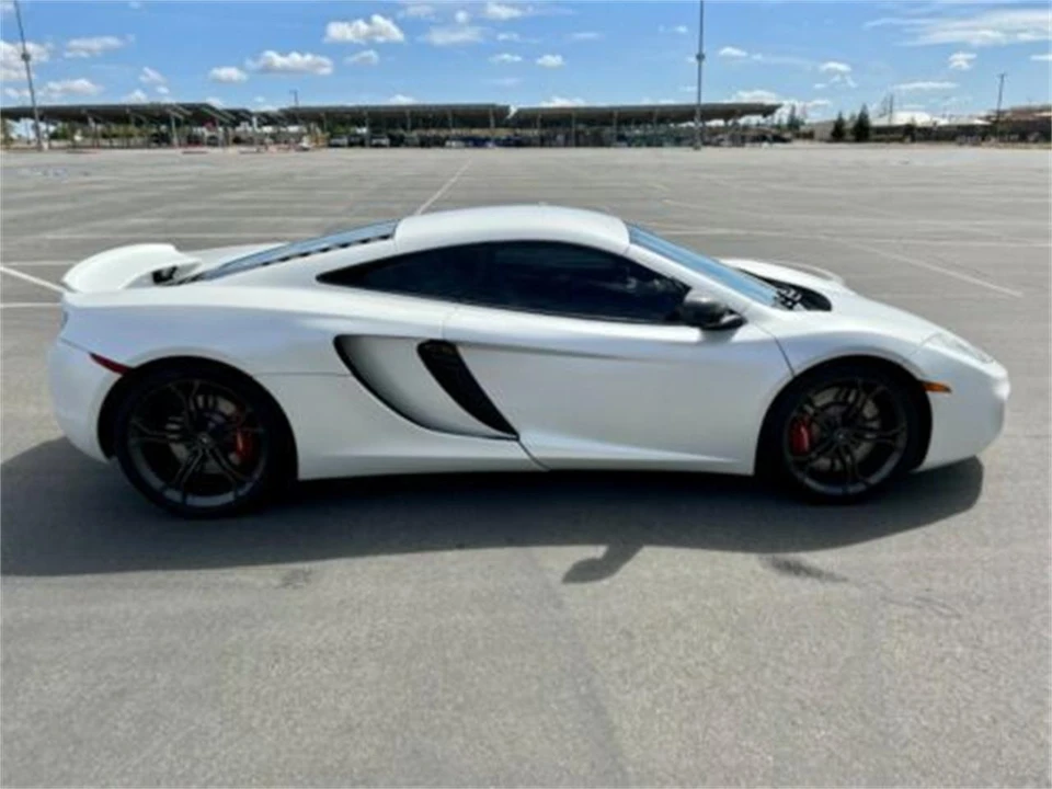 2012 McLaren MP4-12C - Image 12 of 21