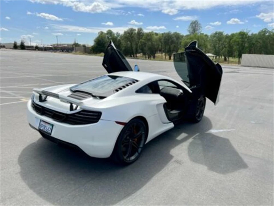 2012 McLaren MP4-12C - Image 14 of 21