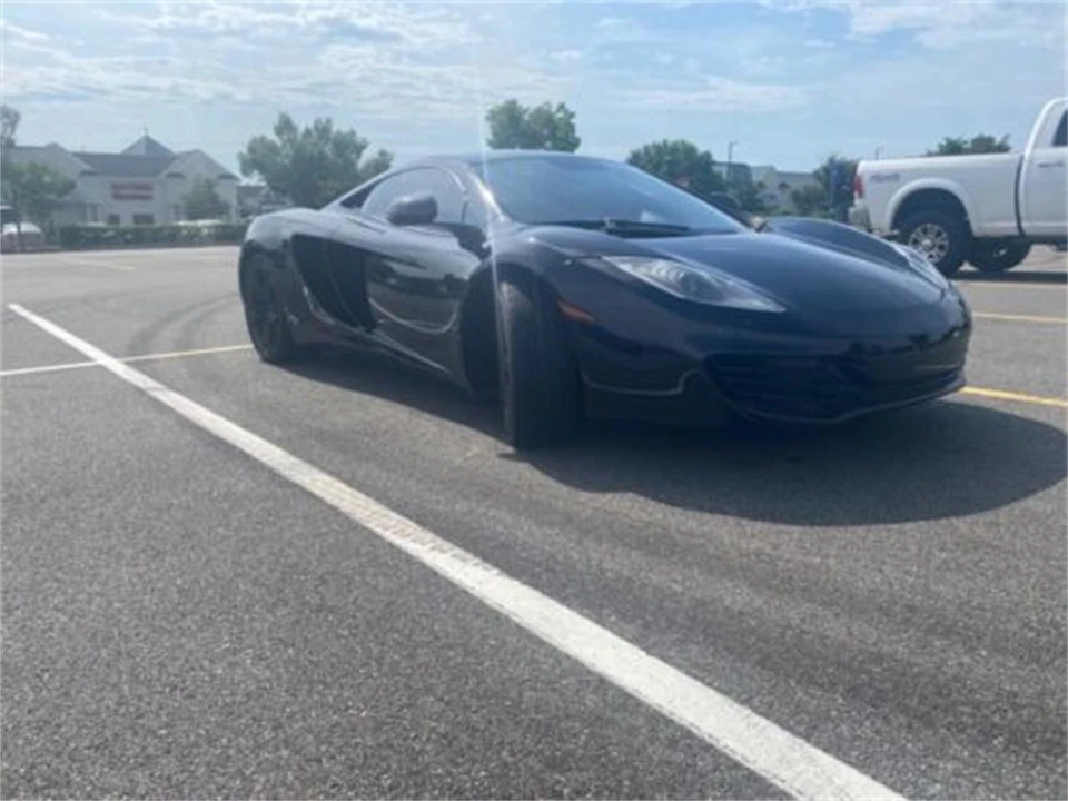 2012 McLaren MP4-12C - Image 17 of 23