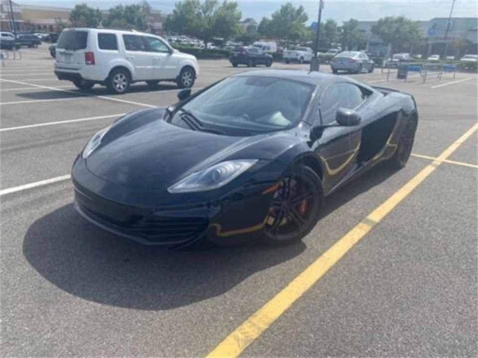 2012 McLaren MP4-12C - Image 19 of 23