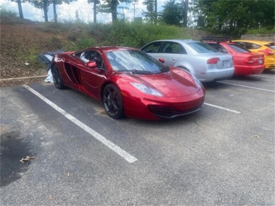2012 McLaren MP4-12C - Image 8 of 20