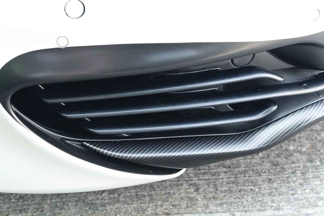 2012 McLaren MP4-12C - Image 25 of 31