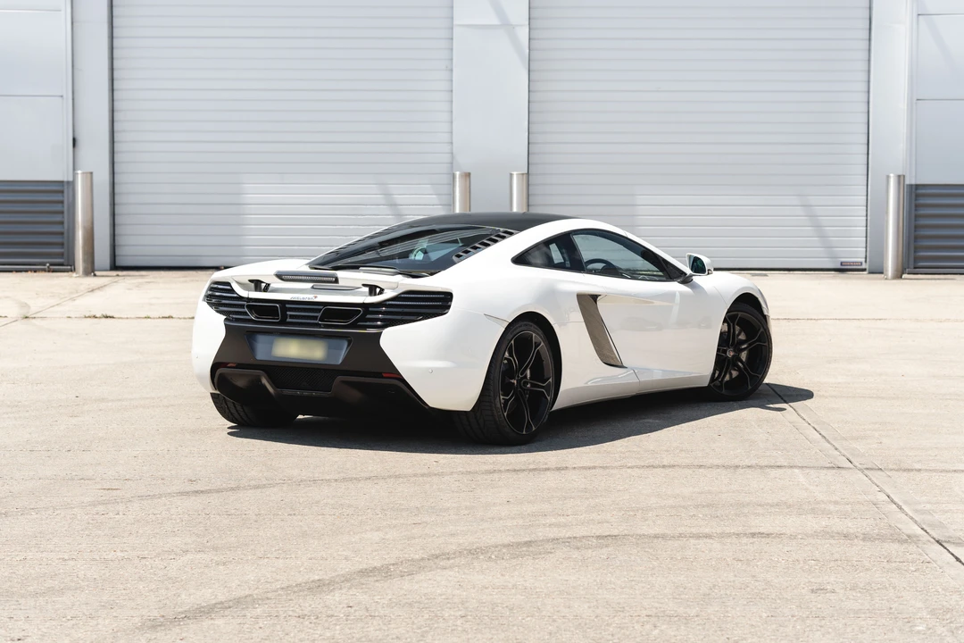 2012 McLaren MP4-12C - Image 14 of 31