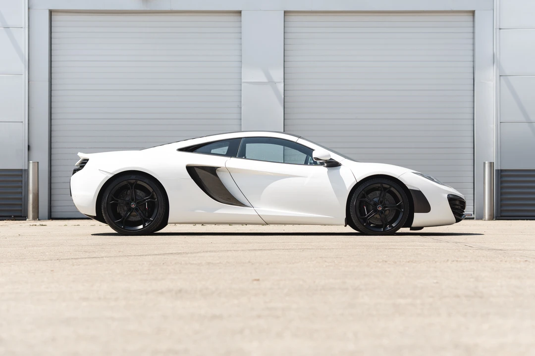 2012 McLaren MP4-12C - Image 8 of 31