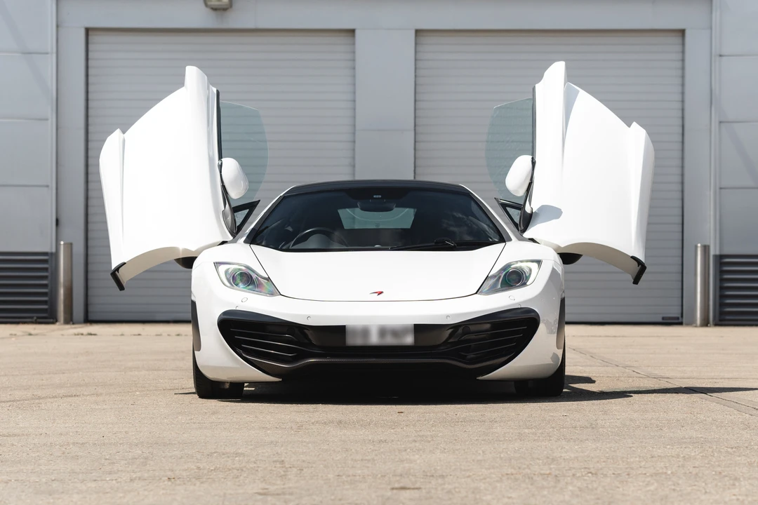 2012 McLaren MP4-12C - Image 17 of 31