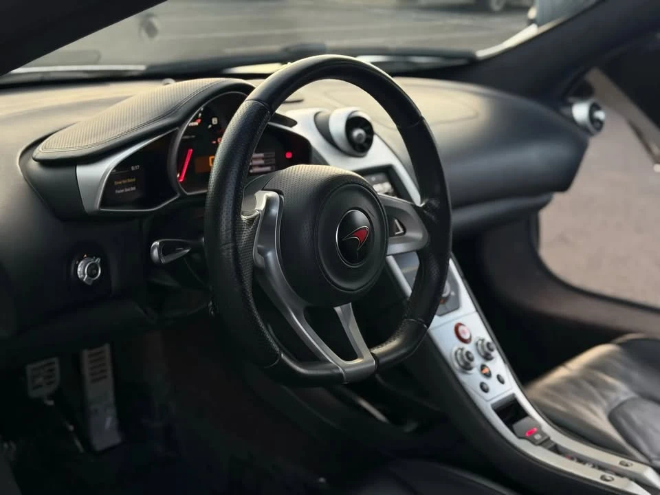 2012 McLaren MP4-12C - Image 12 of 20
