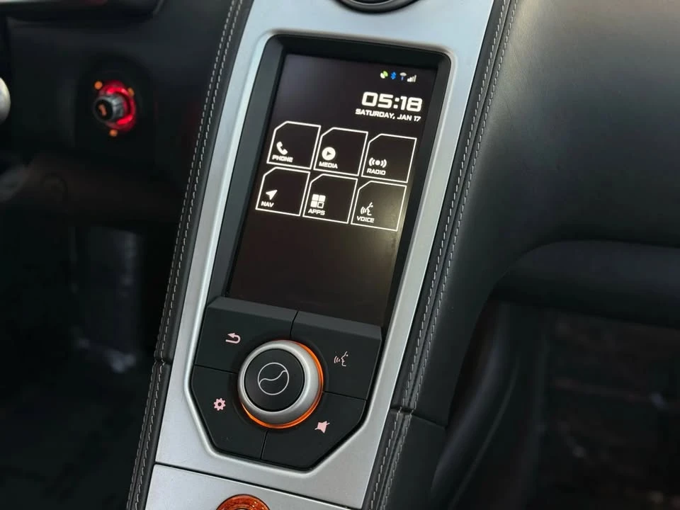2012 McLaren MP4-12C - Image 16 of 20