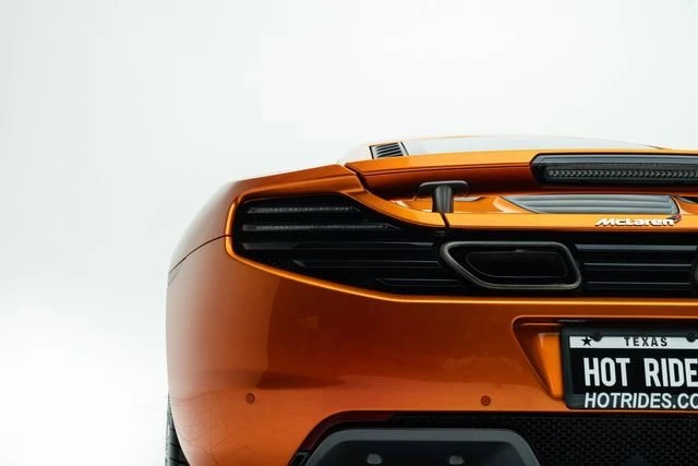 2012 McLaren MP4-12C - Image 13 of 18