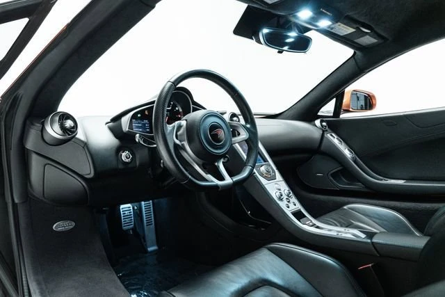 2012 McLaren MP4-12C - Image 18 of 18