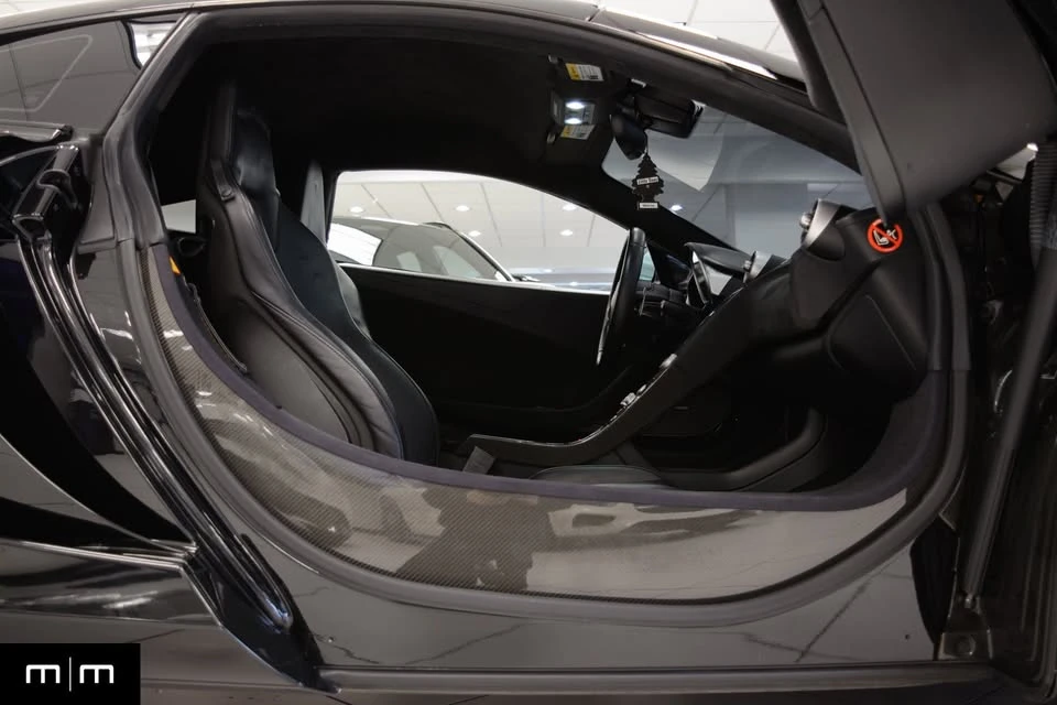 2012 McLaren MP4-12C - Image 19 of 19