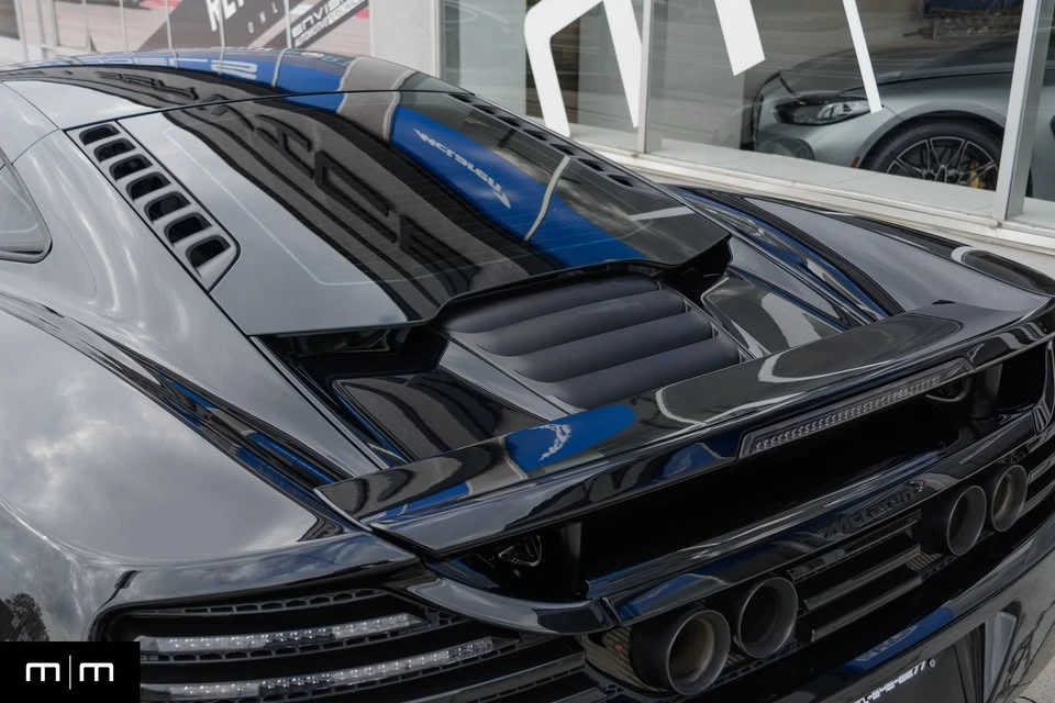 2012 McLaren MP4-12C - Image 8 of 19