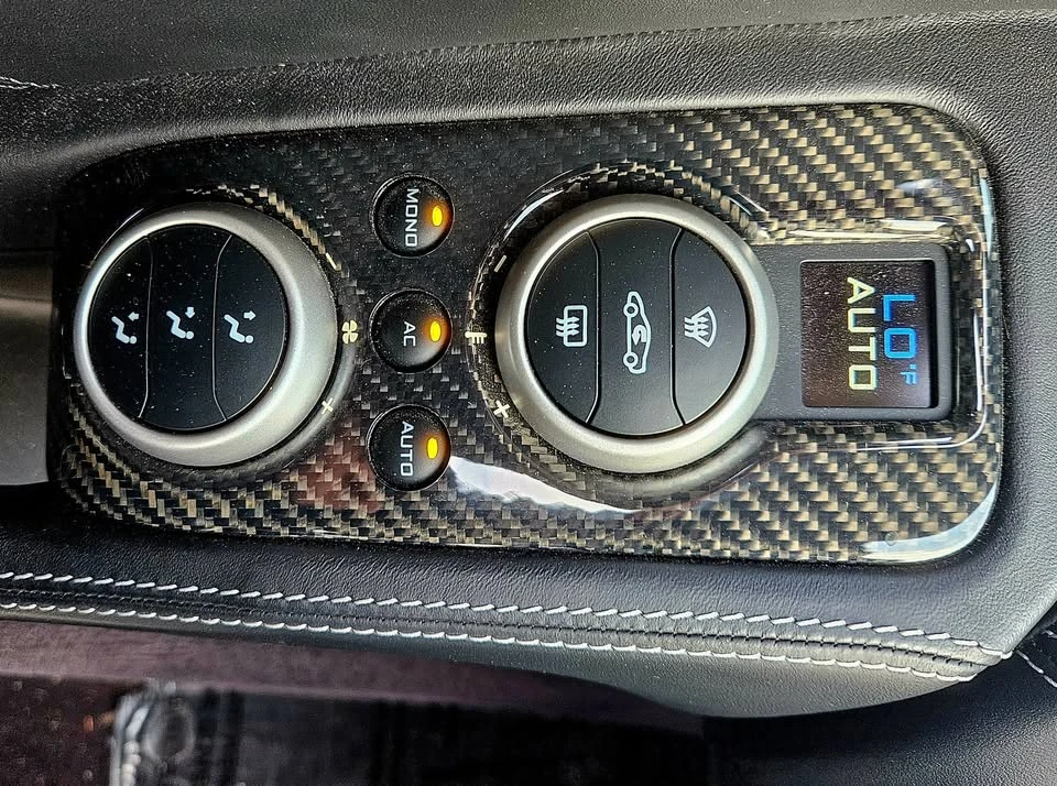2012 McLaren MP4-12C - Image 15 of 20