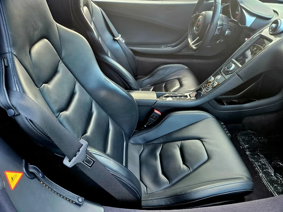 2012 McLaren MP4-12C - Image 18 of 20