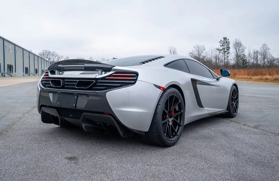 2012 McLaren MP4-12C - Image 10 of 10
