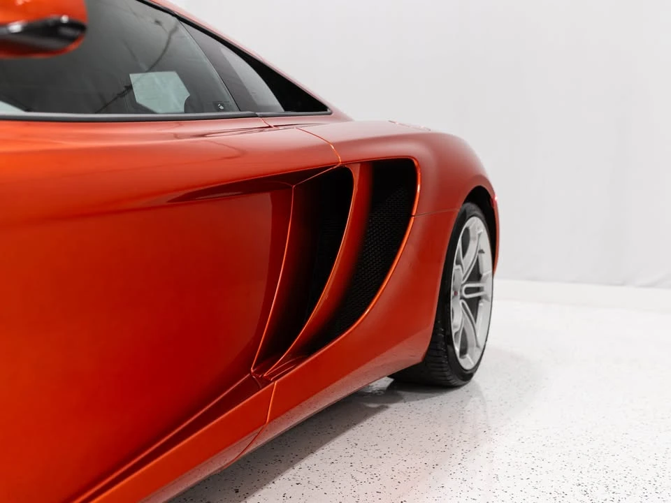 2012 McLaren MP4-12C - Image 13 of 20