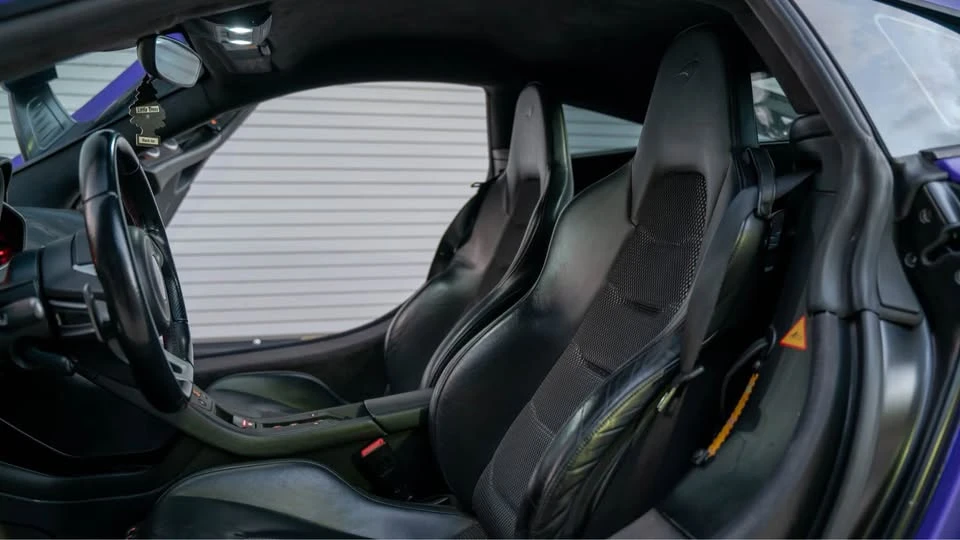 2012 McLaren MP4-12C - Image 7 of 8