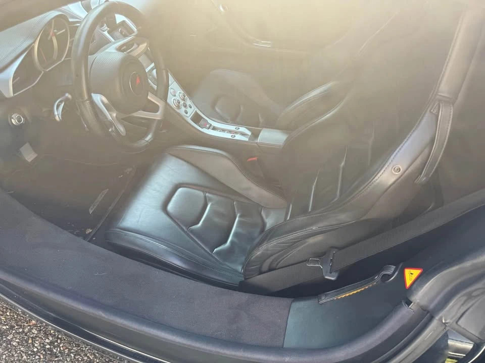 2012 McLaren MP4-12C - Image 9 of 16