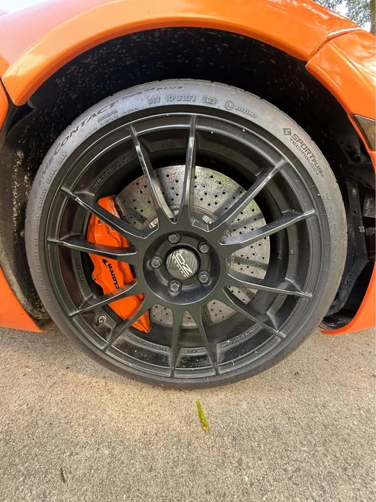2012 McLaren MP4-12C - Image 14 of 20