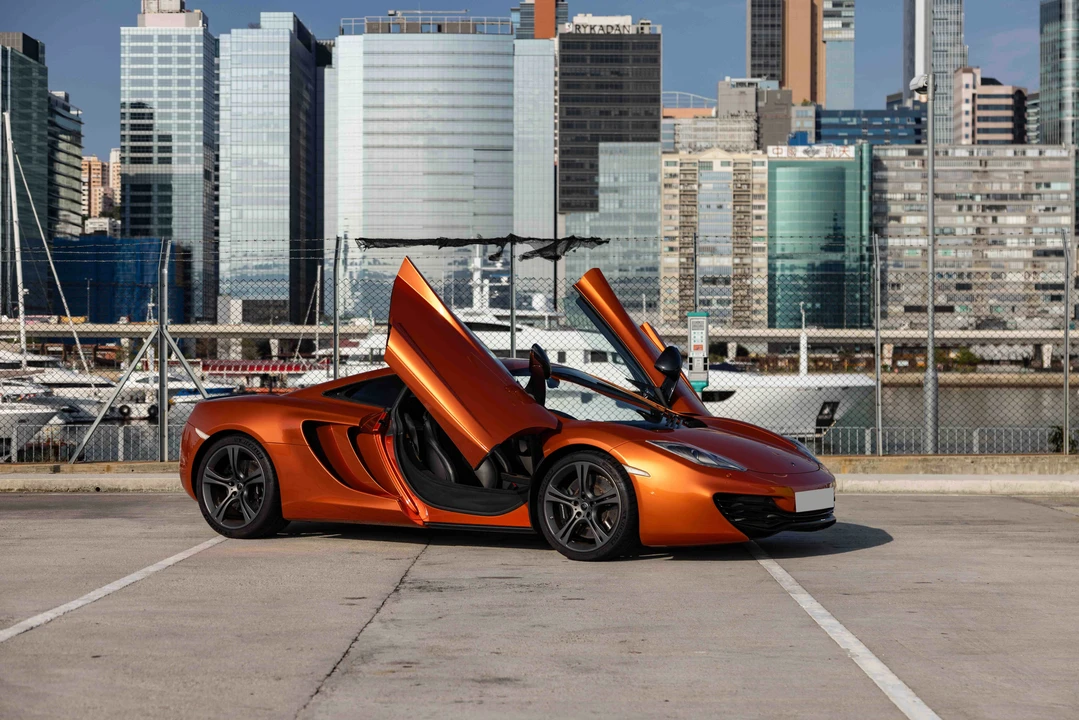 2012 McLaren MP4-12C - Image 19 of 31