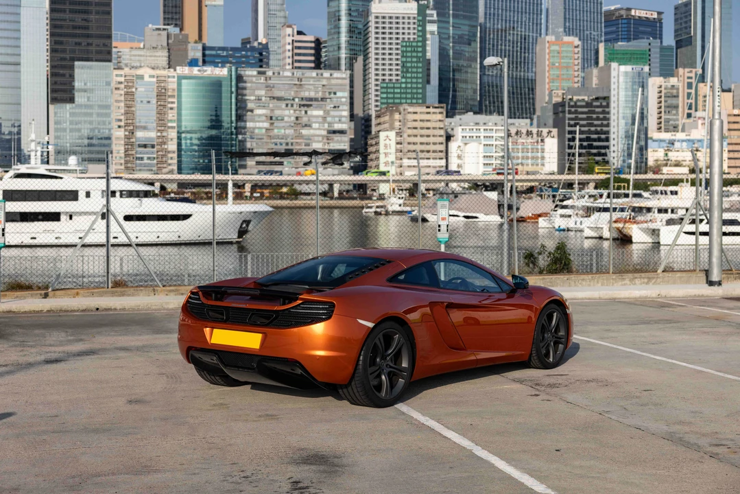 2012 McLaren MP4-12C - Image 18 of 31