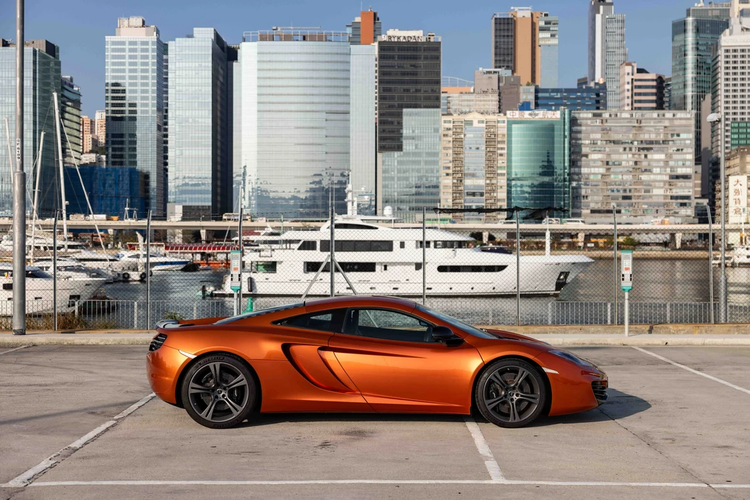 2012 McLaren MP4-12C - Image 15 of 31