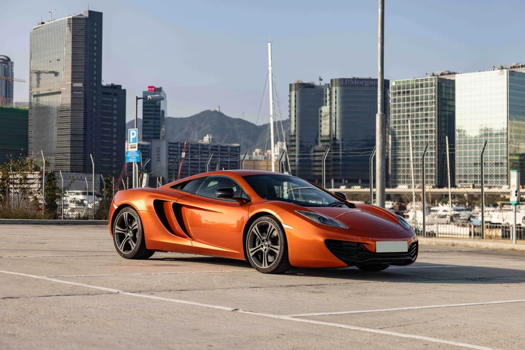 2012 McLaren MP4-12C - Image 13 of 31