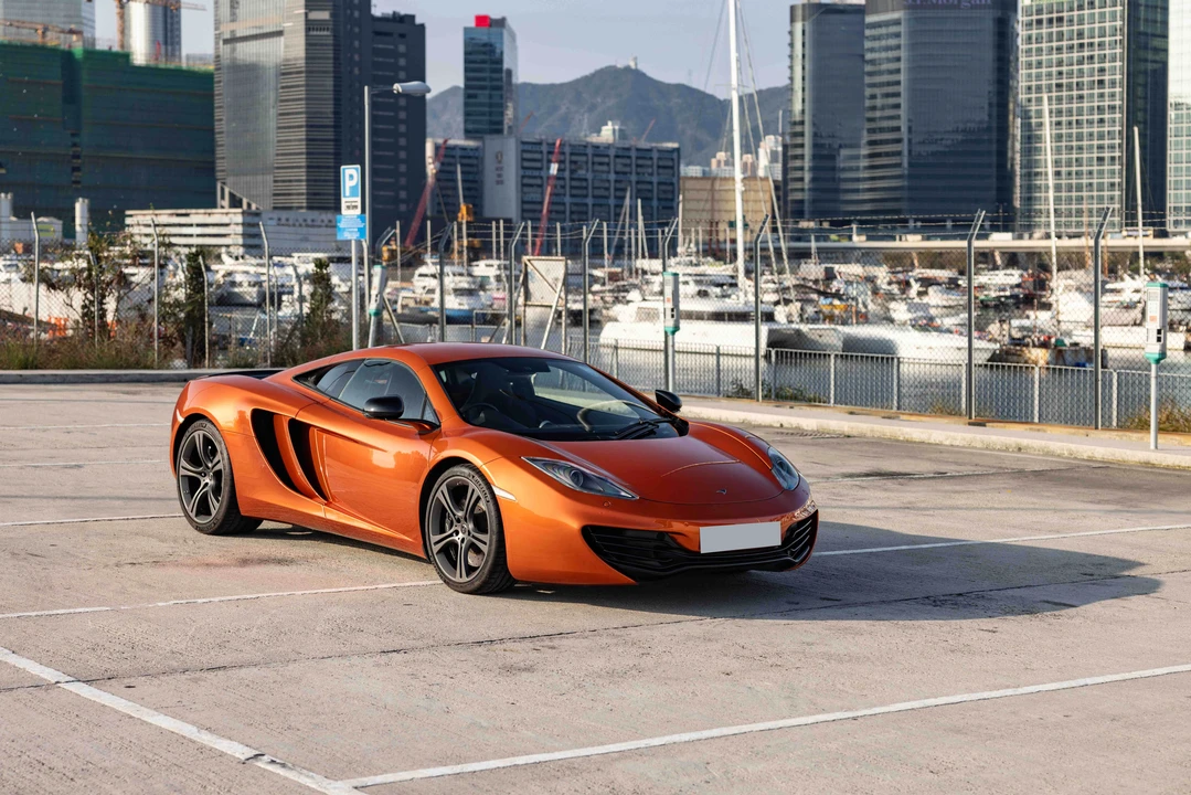 2012 McLaren MP4-12C - Image 14 of 31