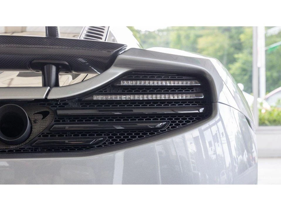 2012 McLaren MP4-12C - Image 18 of 20