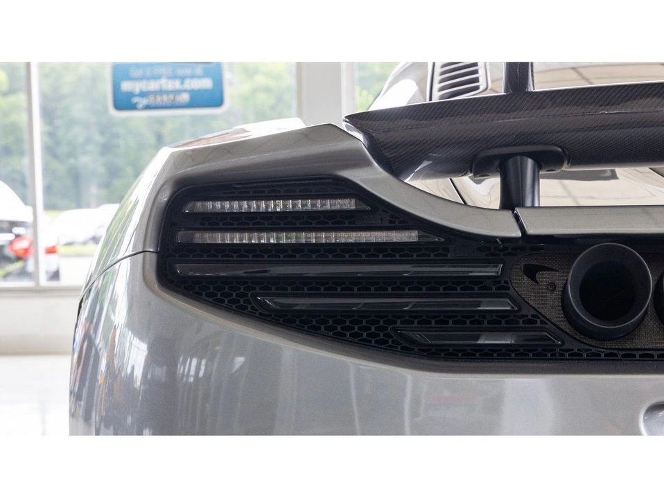 2012 McLaren MP4-12C - Image 17 of 20