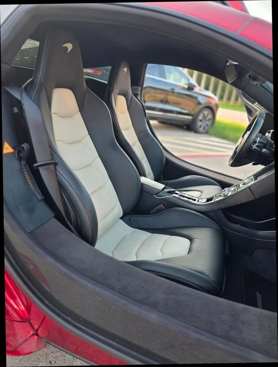 2012 McLaren MP4-12C - Image 16 of 20