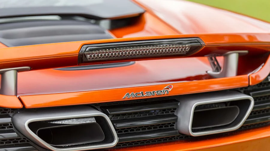 2012 McLaren MP4-12C - Image 8 of 12