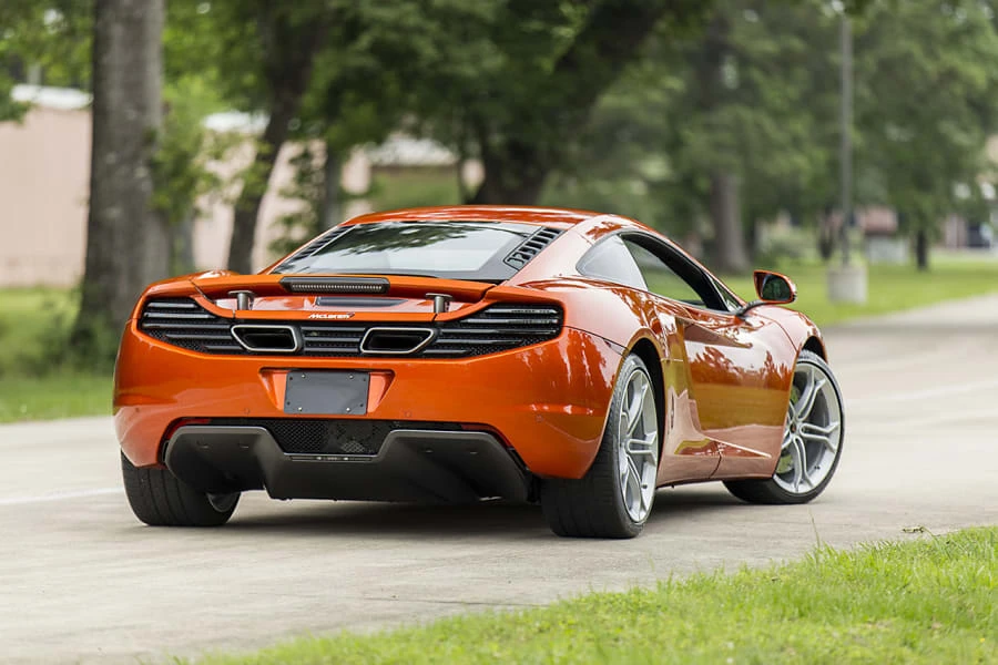 2012 McLaren MP4-12C - Image 11 of 12