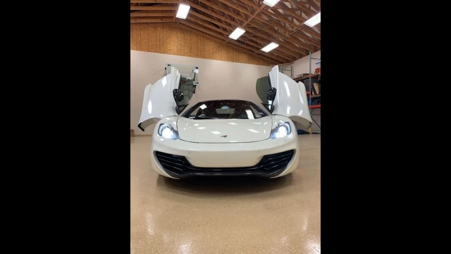 2012 McLaren MP4-12C - Image 9 of 12