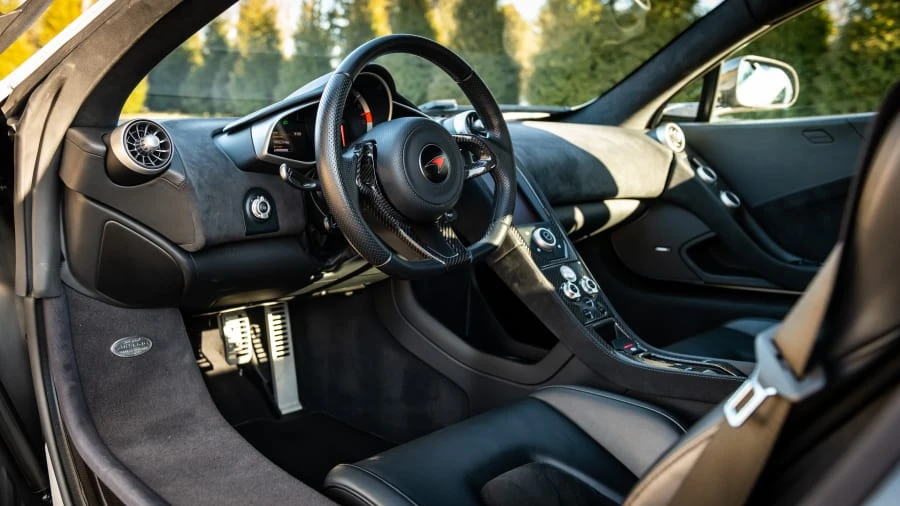 2012 McLaren MP4-12C - Image 4 of 12