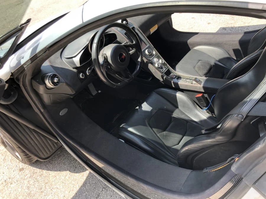 2012 McLaren MP4-12C - Image 4 of 7