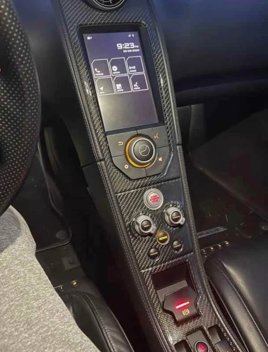 2012 McLaren MP4-12C - Image 2 of 4