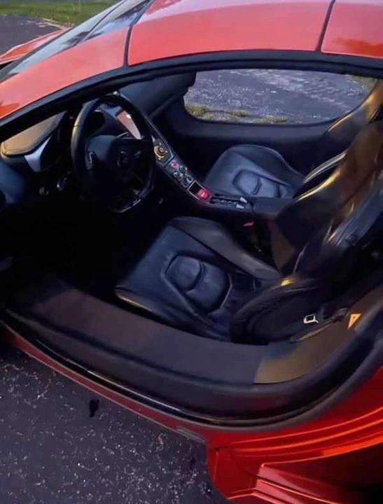 2012 McLaren MP4-12C - Image 3 of 4