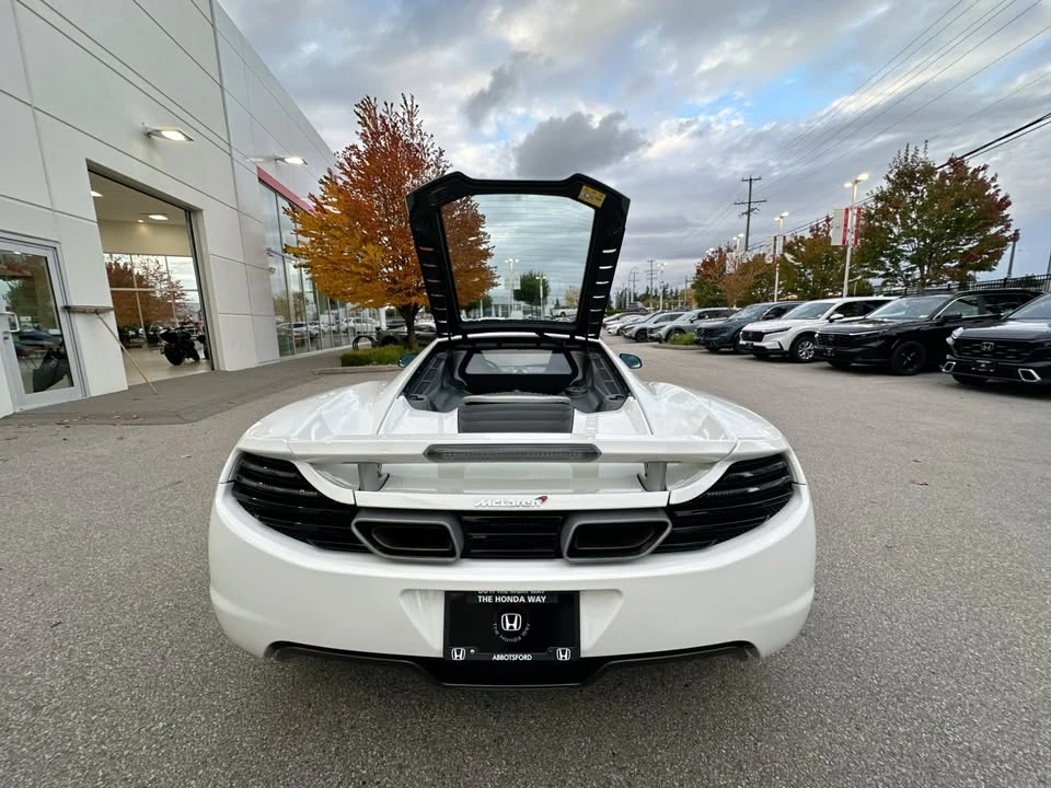 2012 McLaren MP4-12C - Image 12 of 15