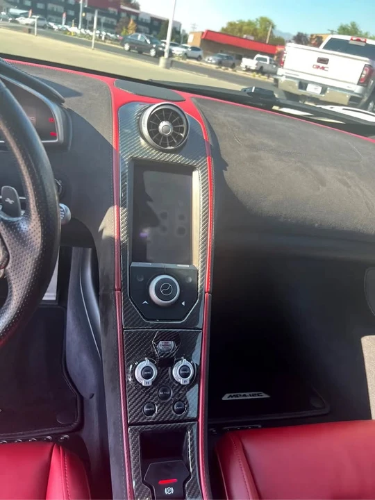 2012 McLaren MP4-12C - Image 14 of 20