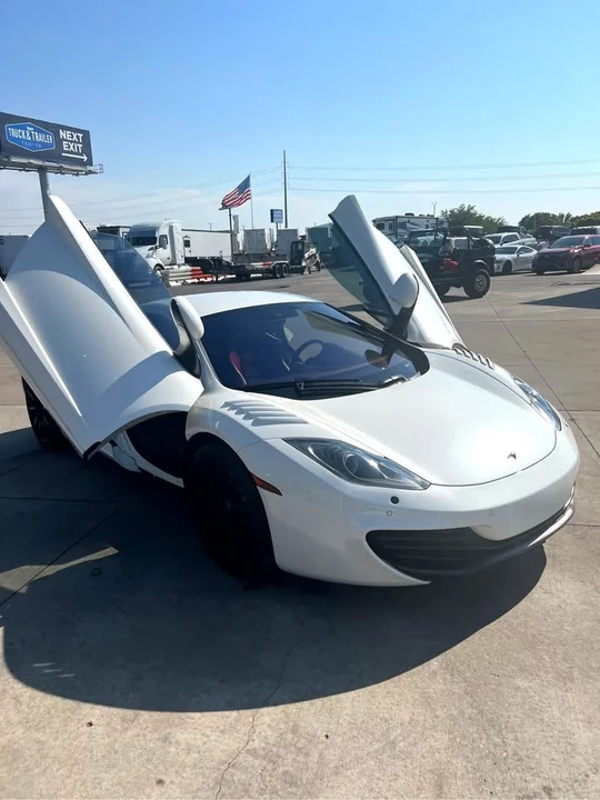 2012 McLaren MP4-12C - Image 10 of 20