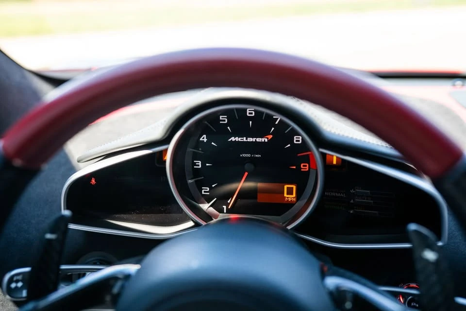 2012 McLaren MP4-12C - Image 19 of 20
