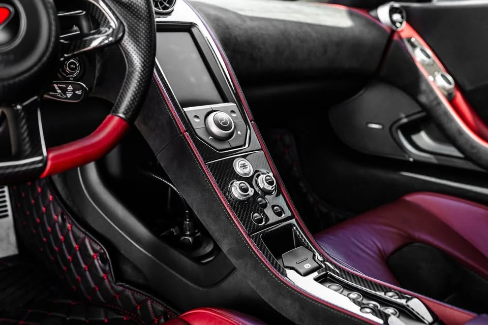 2012 McLaren MP4-12C - Image 16 of 20