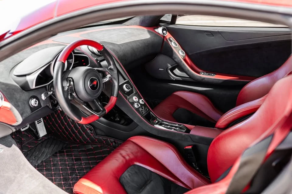 2012 McLaren MP4-12C - Image 12 of 20