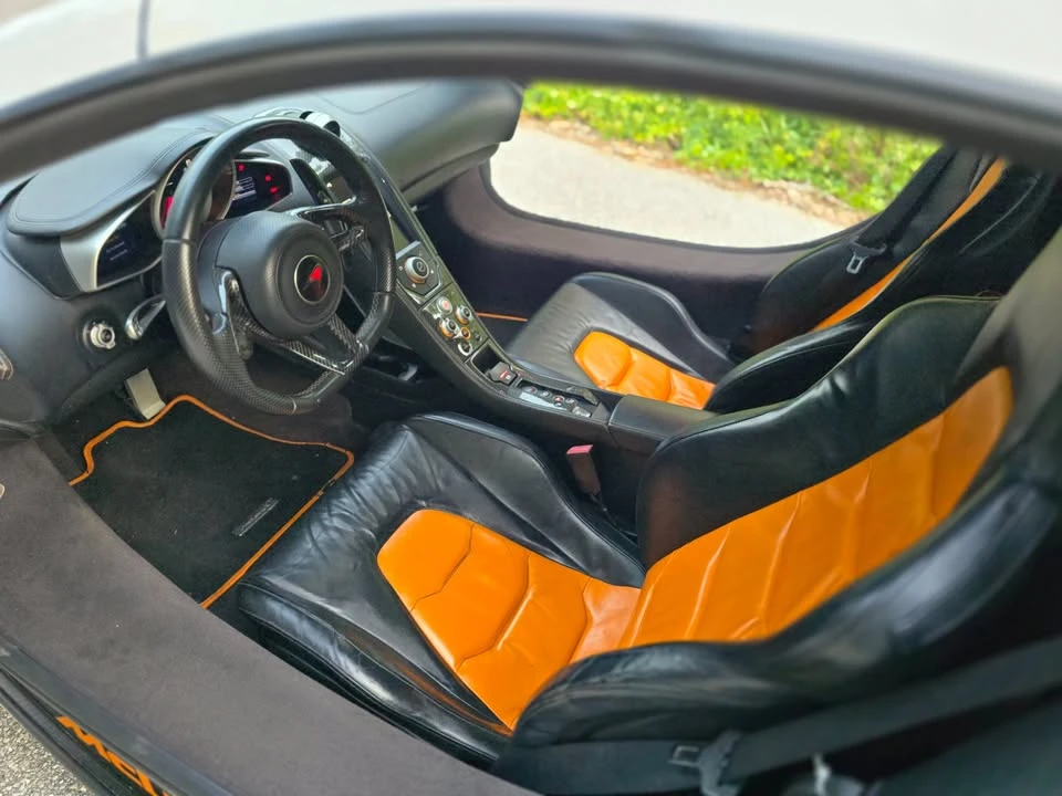 2012 McLaren MP4-12C - Image 4 of 19