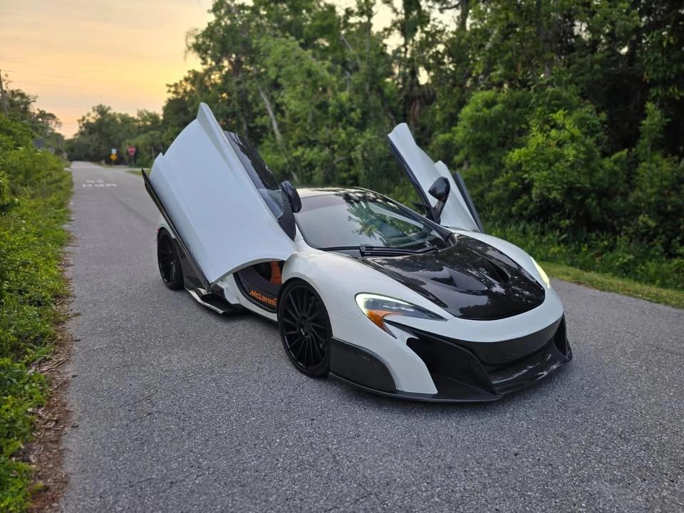2012 McLaren MP4-12C - Image 2 of 19