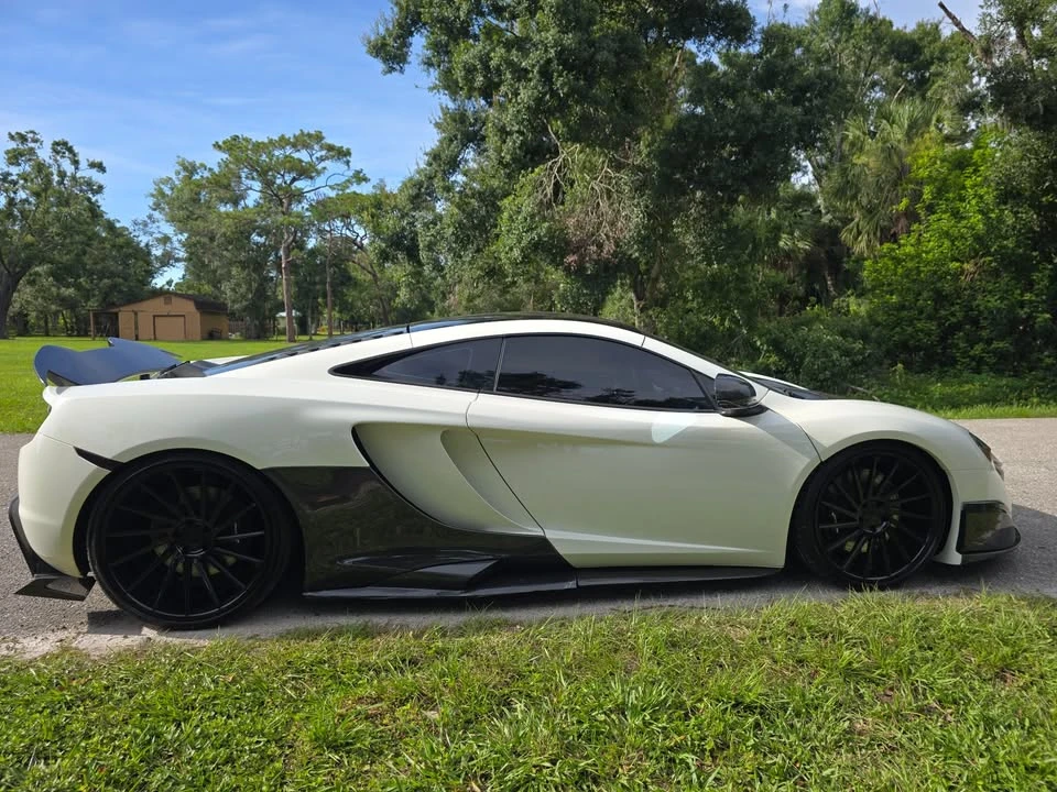 2012 McLaren MP4-12C - Image 16 of 19