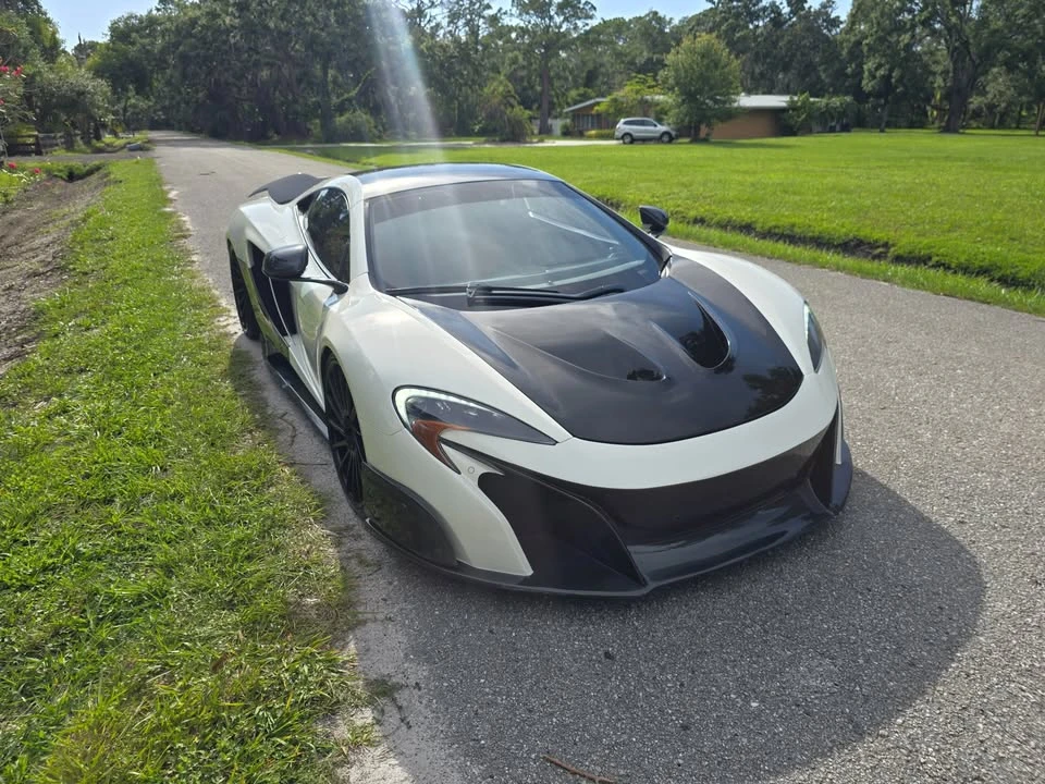 2012 McLaren MP4-12C - Image 18 of 19