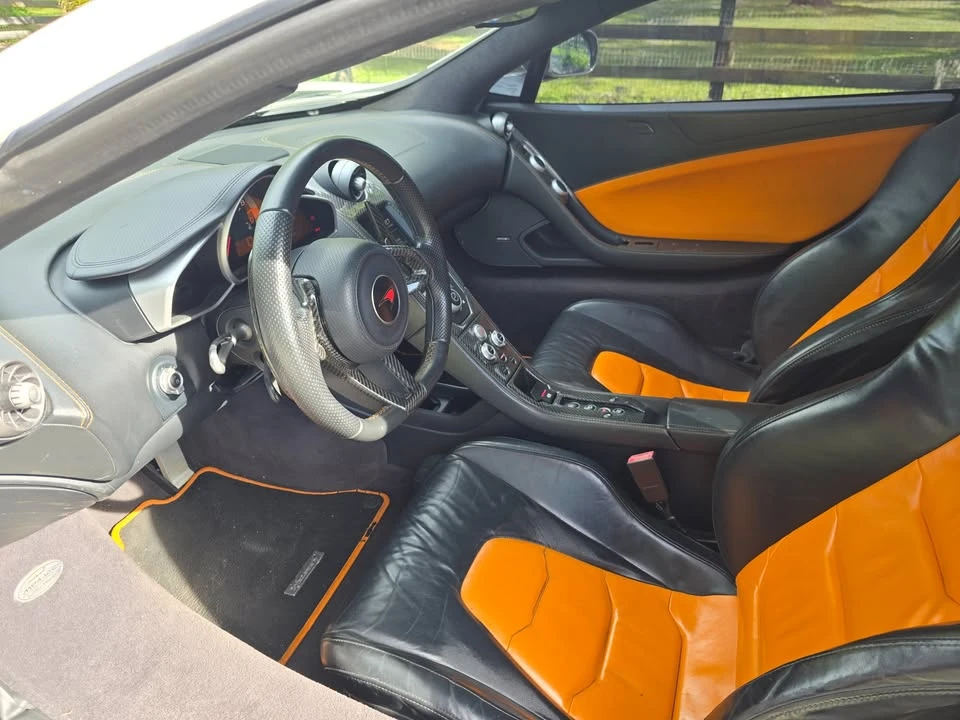2012 McLaren MP4-12C - Image 6 of 19