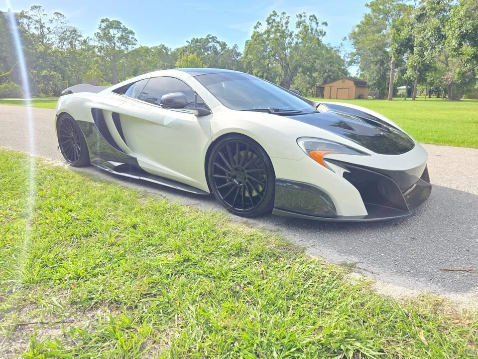 2012 McLaren MP4-12C - Image 17 of 19