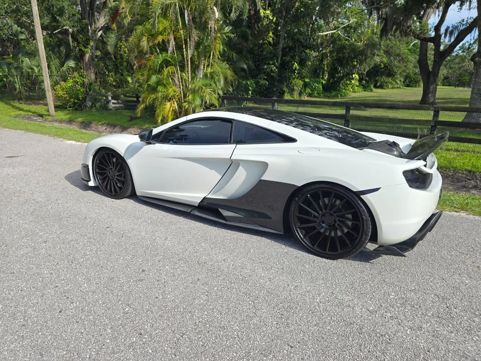 2012 McLaren MP4-12C - Image 11 of 19